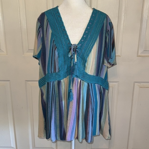 Torrid Babydoll Crinkle Gauze Crochet Inset Lace Up Top - Picture 4 of 8